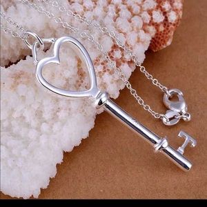 925 Sterling Silver Key Necklace Brand New